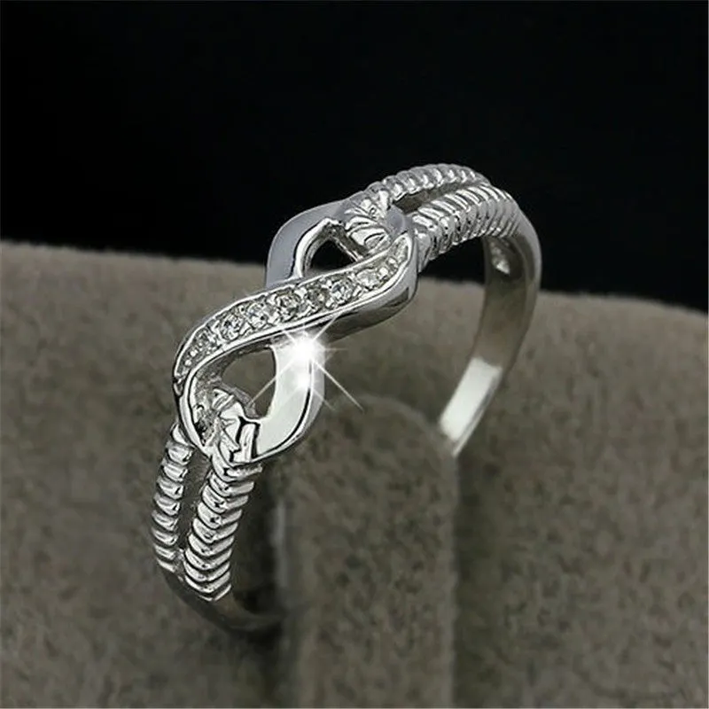 Lane Woods 925 Silver Natural Infinity Rope Moissanite Ring